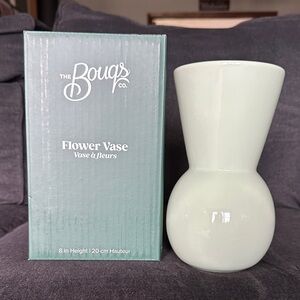 NWOT Light Mint Green Flower Vase 8” H